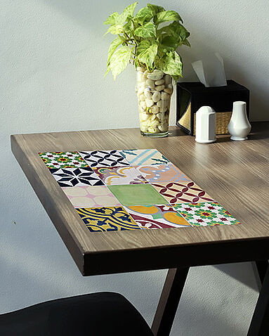 Matteo kreative Tischsets aus Vinyl von Contento